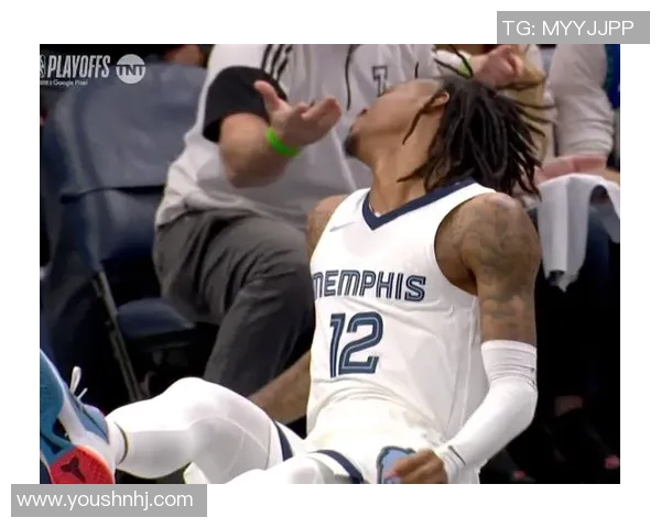 莫兰特半场12分10助攻!灰熊三分21中10狂轰74分 莫兰特半场12分10助攻!灰熊三分21中10狂轰74分